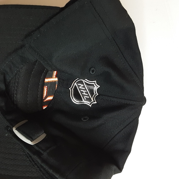Anaheim Ducks Fanatics Branded Authentic Pro Adjustable Hat NWT - Picture 5 of 7